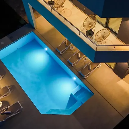 New, Bond Dubrovnik, Beautiful Sea View Near With Heated Pool فيلة