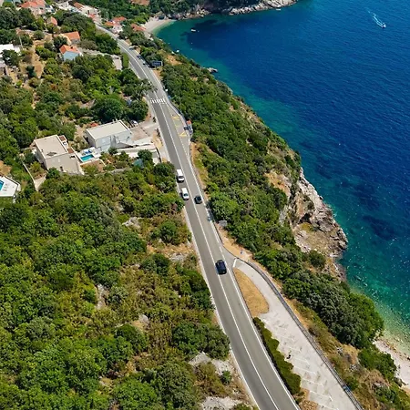New, Bond Dubrovnik, Beautiful Sea View Near With Heated Pool زاتون