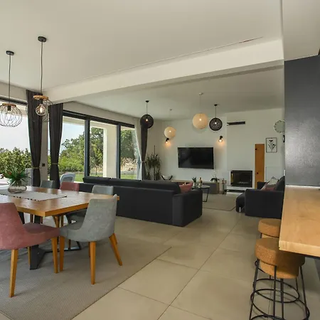 New, Bond Dubrovnik, Beautiful Sea View Near With Heated Pool *