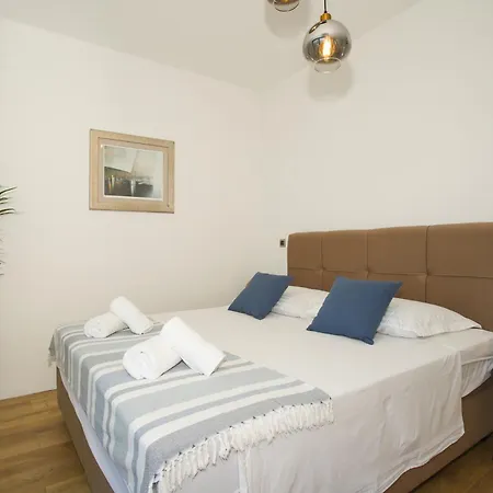 New, Bond Dubrovnik, Beautiful Sea View Near With Heated Pool