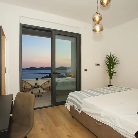 New, Bond Dubrovnik, Beautiful Sea View Near With Heated Pool فيلة