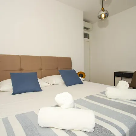 New, Bond Dubrovnik, Beautiful Sea View Near With Heated Pool *