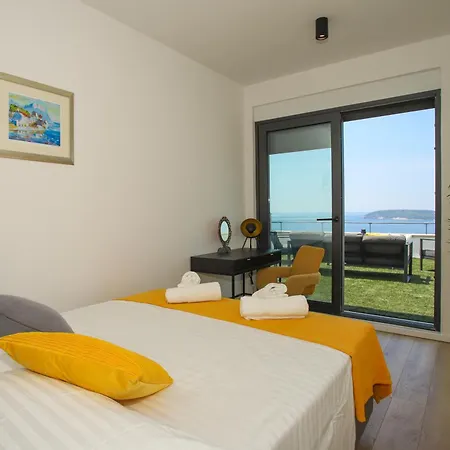 New, Bond Dubrovnik, Beautiful Sea View Near With Heated Pool * زاتون