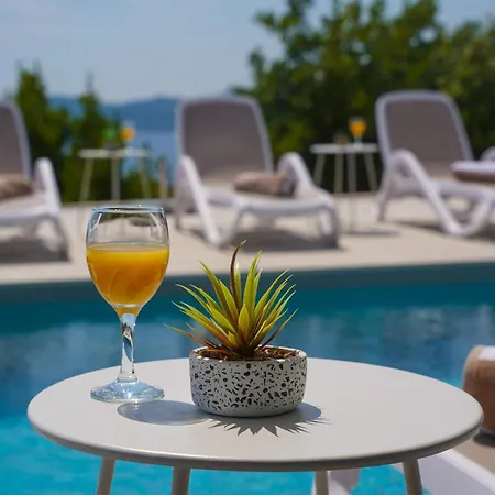 New, Bond Dubrovnik, Beautiful Sea View Near With Heated Pool فيلة *