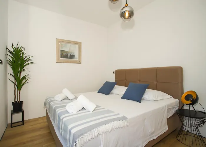 New, Bond Dubrovnik, Beautiful Sea View Near With Heated Pool