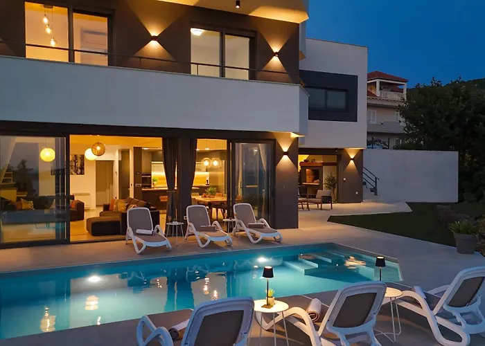 New, Bond Dubrovnik, Beautiful Sea View Near With Heated Pool *