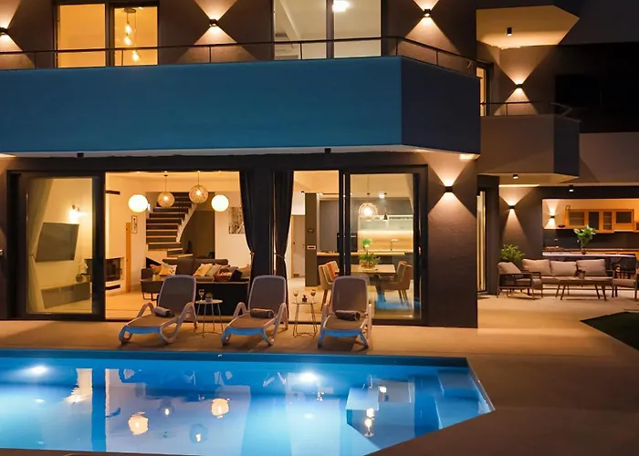 New, Bond Dubrovnik, Beautiful Sea View Near With Heated Pool Vila