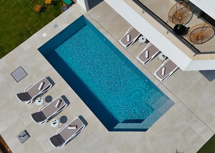 Vila New, Bond Dubrovnik, Beautiful Sea View Near With Heated Pool